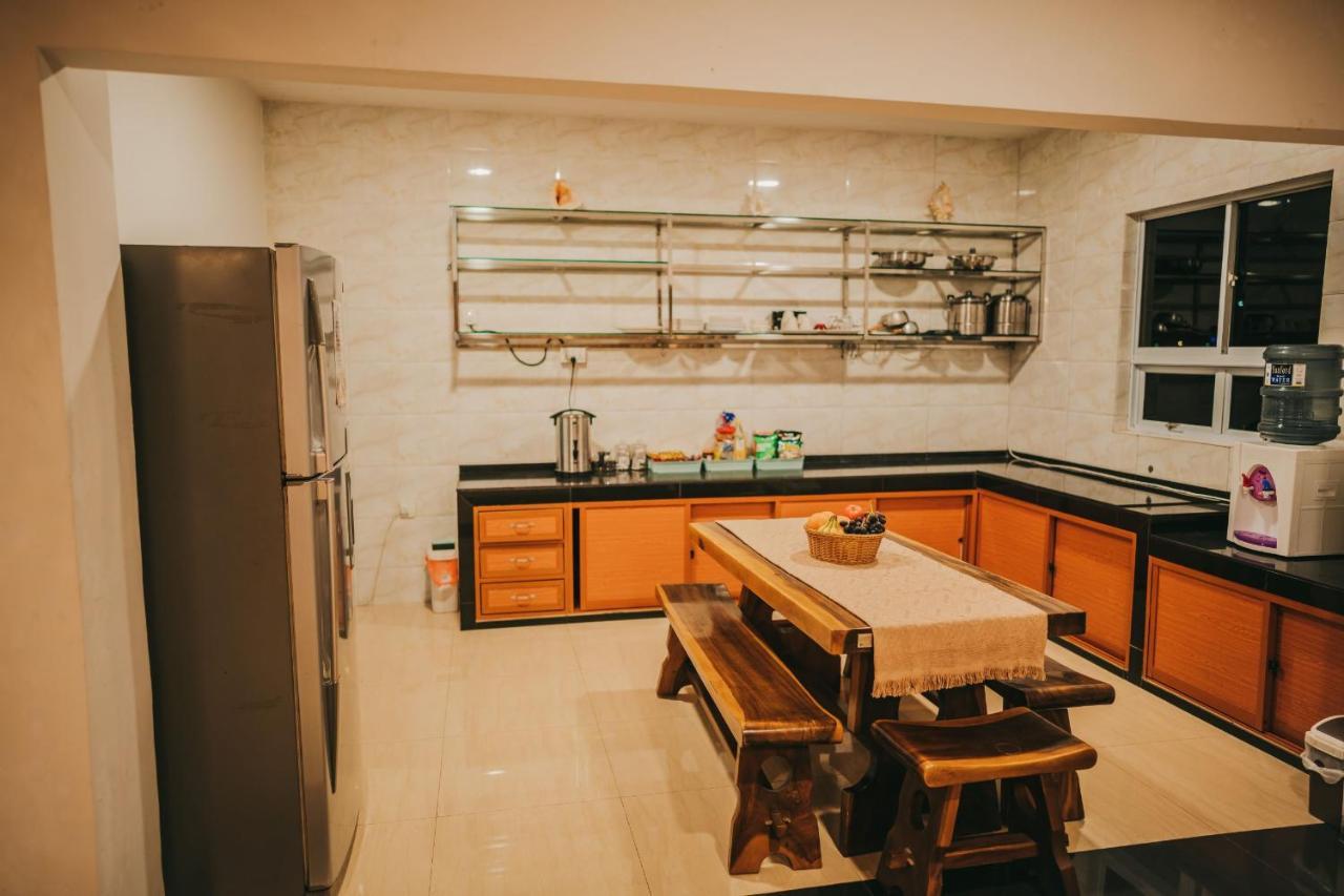 Canoe And Fishing , Free Pickup Villa Batam Exterior photo
