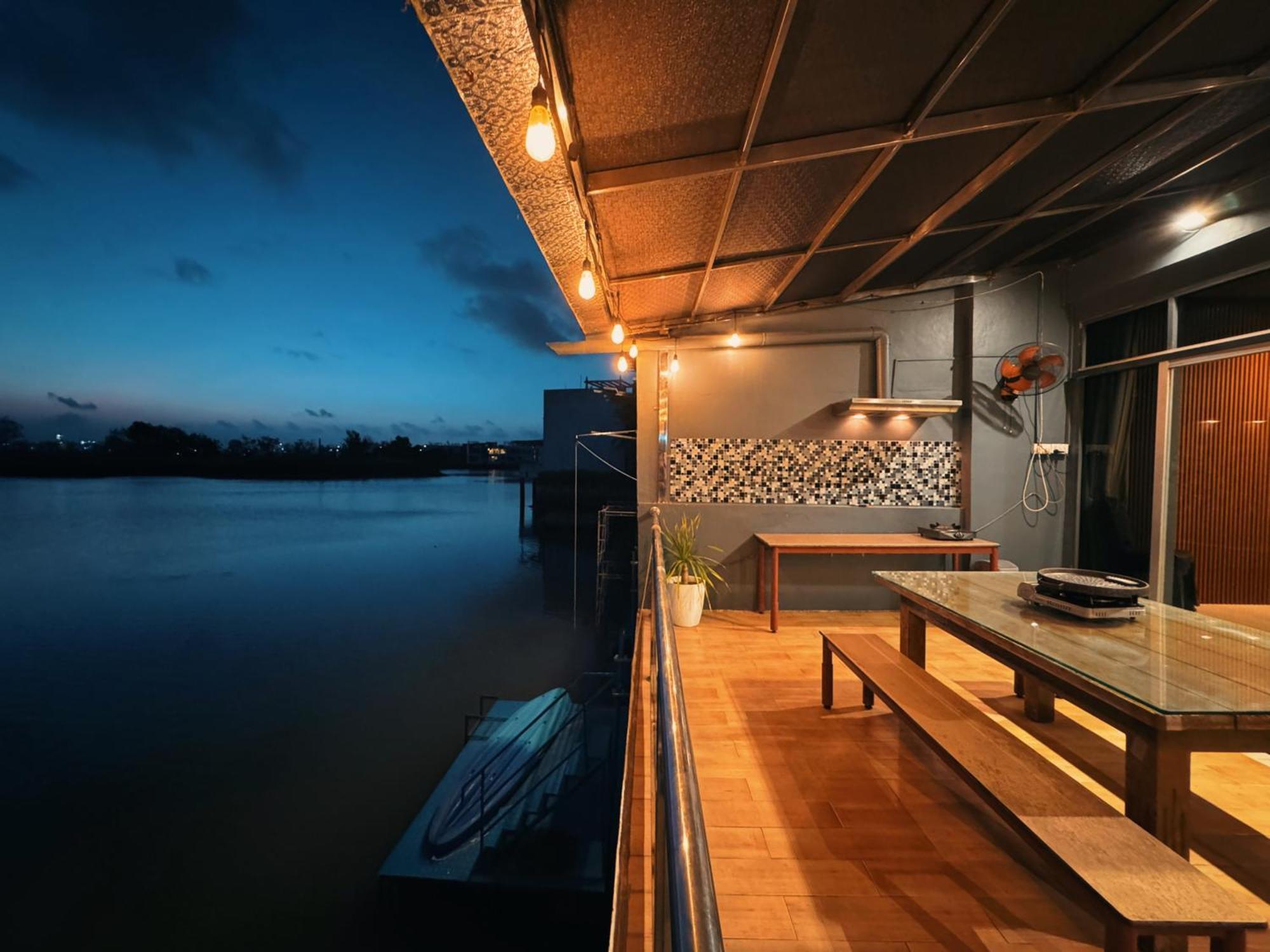 Canoe And Fishing , Free Pickup Villa Batam Exterior photo