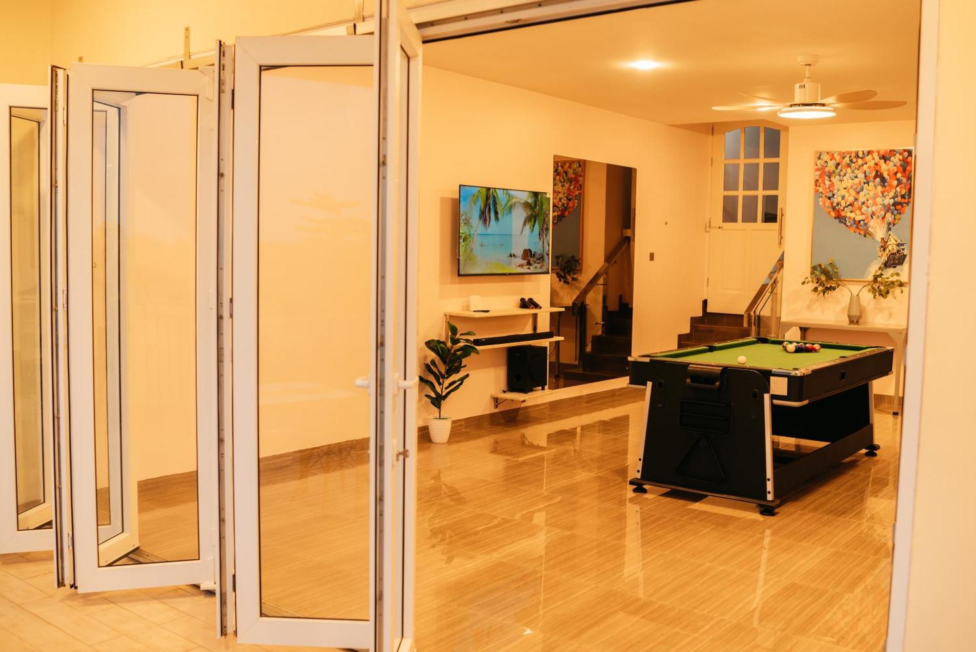 Canoe And Fishing , Free Pickup Villa Batam Exterior photo